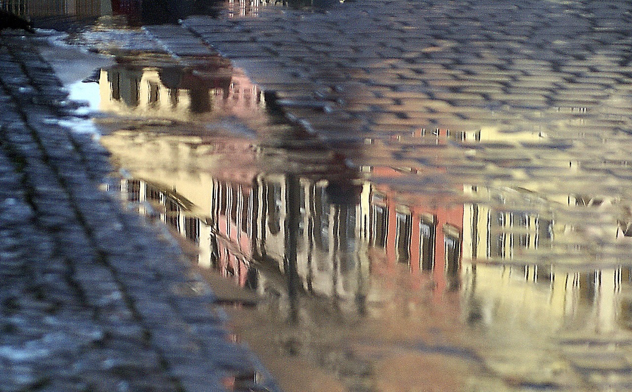 四川雨勢頻繁，天氣多變