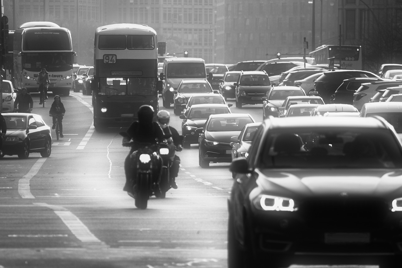 主駕靠背不正，車輛安全及駕駛舒適度探討